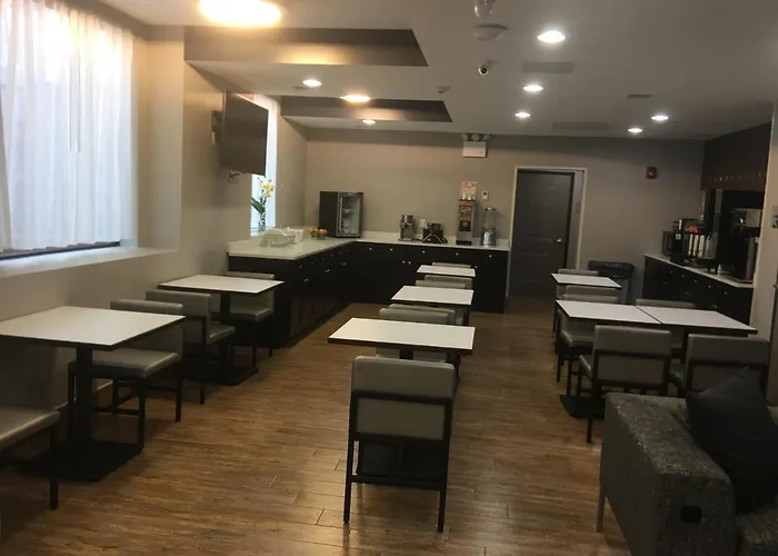 Wingate By Wyndham Jfk Airport, Far Rockaway Ny